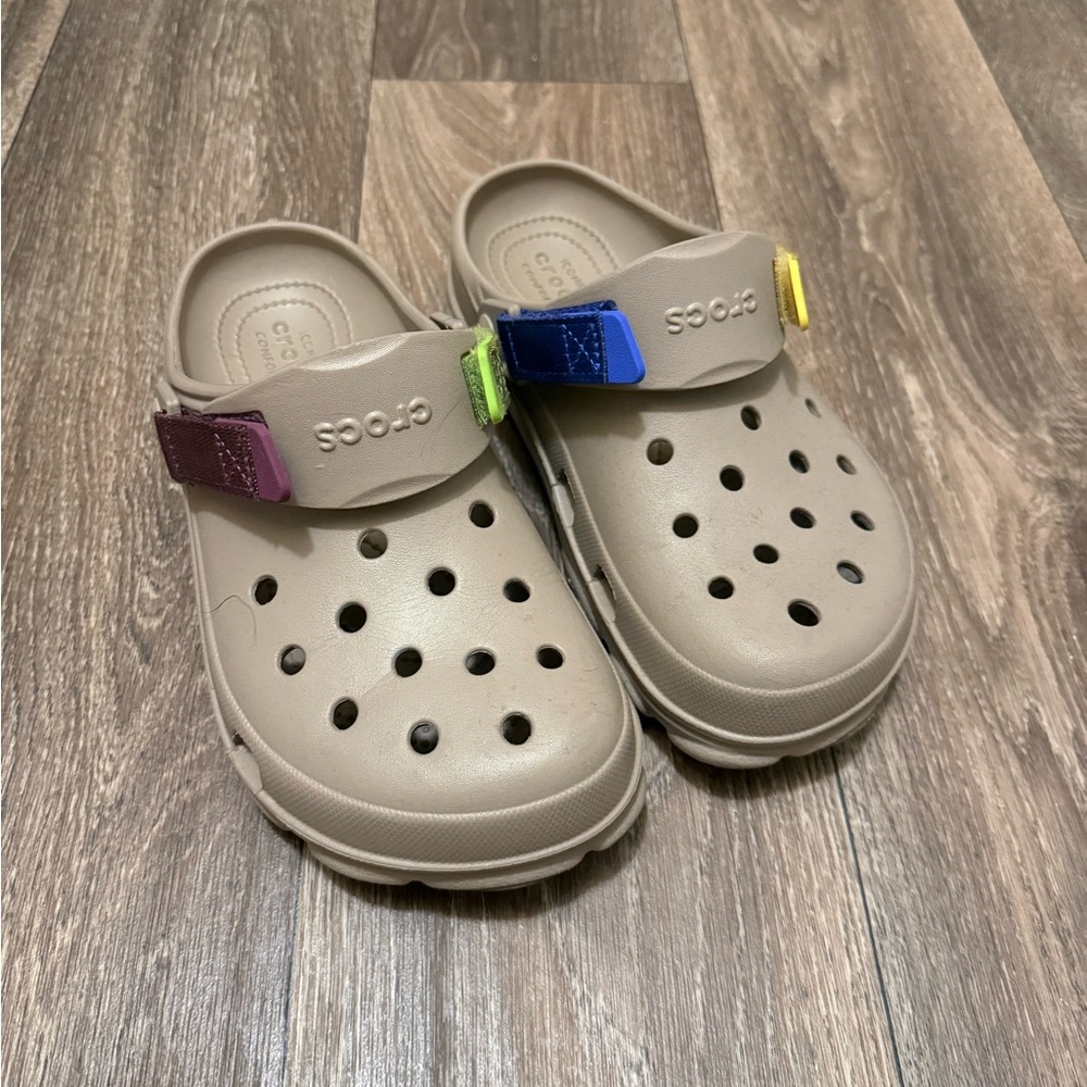 Crocs with Multicolor Strap Accents - Beige